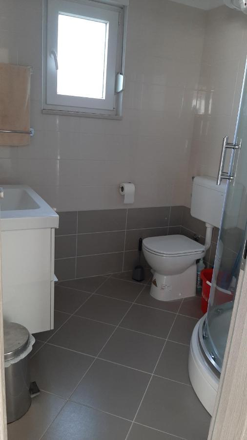 Holiday House Romi Pula Exterior photo